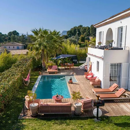 Deluxe With Garden Pool And Sea View Nice